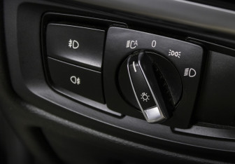 Подержанный автомобиль BMW X5 2016 года (18 фото)