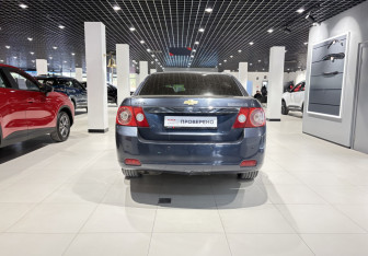 Подержанный автомобиль Chevrolet Epica 2008 года (2 фото)