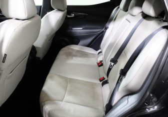 Подержанный автомобиль Nissan Qashqai 2015 года (11 фото)