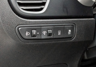 Подержанный автомобиль Kia Rio Sedan 2021 года (25 фото)