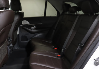 Подержанный автомобиль Mercedes-Benz GLE 2019 года (10 фото)