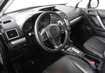 Подержанный автомобиль Subaru Forester Suv 2015 года (9 фото)