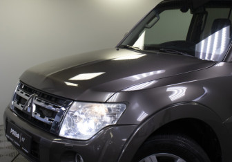 Подержанный автомобиль Mitsubishi Pajero 2012 года (24 фото)