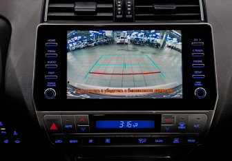 Подержанный автомобиль Toyota Land Cruiser Prado 2021 года (27 фото)