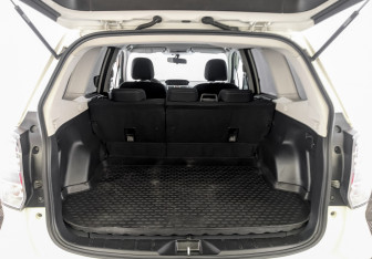 Подержанный автомобиль Subaru Forester Suv 2017 года (10 фото)