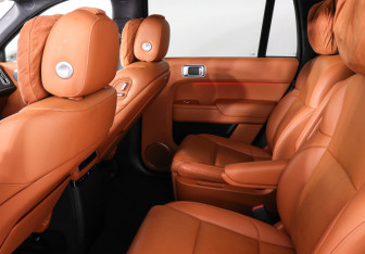 Подержанный автомобиль LiXiang L9 2023 года (15 фото)