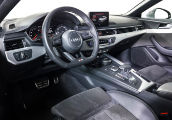 Подержанный автомобиль Audi A5 Coupe 2018 года (16 фото)