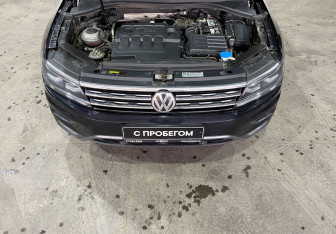Подержанный автомобиль Volkswagen Tiguan 2018 года (19 фото)