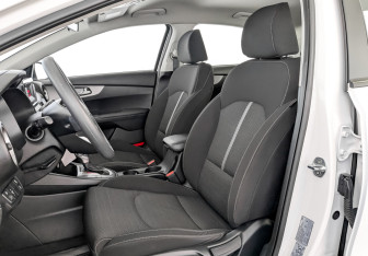 Подержанный автомобиль Kia Cerato Sedan 2019 года (20 фото)