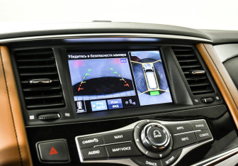 Подержанный автомобиль Infiniti QX80 2019 года (16 фото)