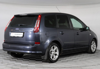 Подержанный автомобиль Ford C-MAX 2007 года (5 фото)