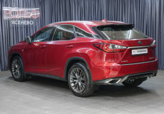 Подержанный автомобиль Lexus RX 2018 года (7 фото)