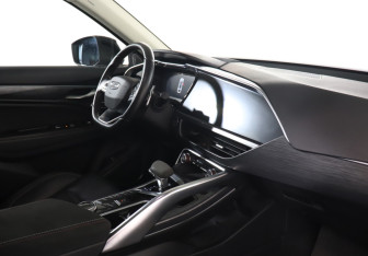 Подержанный автомобиль Geely Tugella 2021 года (9 фото)