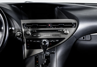 Подержанный автомобиль Lexus RX 2015 года (13 фото)