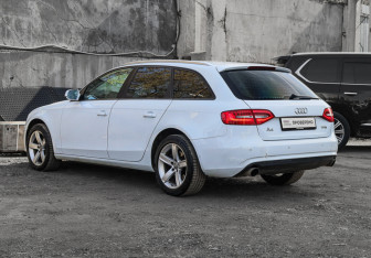 Подержанный автомобиль Audi A4 Wagon 2013 года (6 фото)