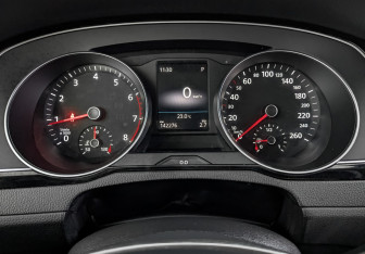 Подержанный автомобиль Volkswagen Passat Sedan 2019 года (16 фото)