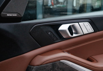 Подержанный автомобиль BMW X7 2019 года (11 фото)