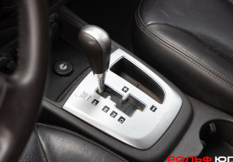 Подержанный автомобиль Hyundai Santa Fe 2011 года (19 фото)