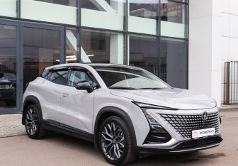 Подержанный автомобиль Changan UNI-T 2024 года (3 фото)