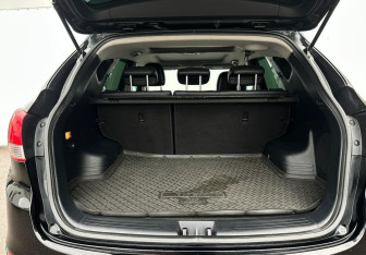 Подержанный автомобиль Hyundai ix35 2011 года (16 фото)