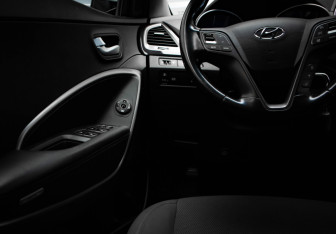 Подержанный автомобиль Hyundai Santa Fe 2013 года (15 фото)