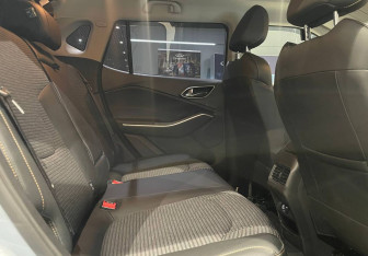 Подержанный автомобиль Москвич 3 2023 года (12 фото)