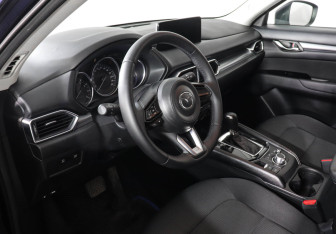 Подержанный автомобиль Mazda CX-5 2023 года (9 фото)