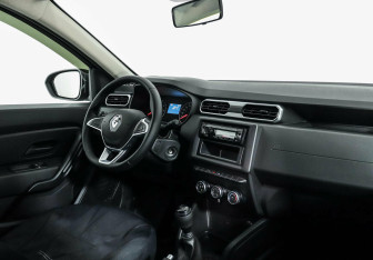 Подержанный автомобиль Renault Duster 2022 года (5 фото)