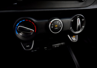 Подержанный автомобиль Kia Rio Hatchback 2021 года (26 фото)