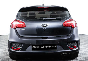 Подержанный автомобиль Kia Ceed Hatchback 2015 года (6 фото)