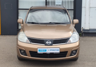 Подержанный автомобиль Nissan Tiida Sedan 2008 года (2 фото)