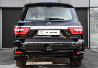 Подержанный автомобиль Nissan Patrol 2022 года (5 фото)