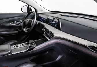 Подержанный автомобиль Changan UNI-T 2023 года (9 фото)