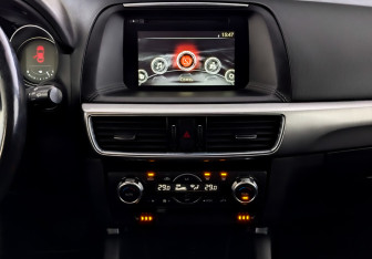 Подержанный автомобиль Mazda CX-5 2016 года (15 фото)