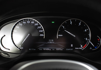 Подержанный автомобиль BMW X4 2020 года (12 фото)