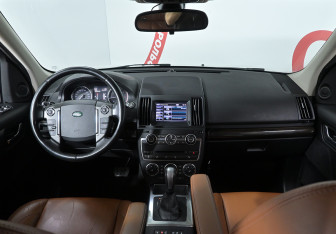 Подержанный автомобиль Land Rover Freelander 2012 года (8 фото)