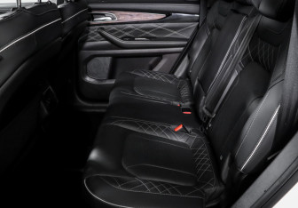 Подержанный автомобиль Exeed VX 2021 года (10 фото)