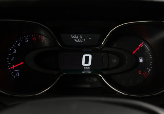 Подержанный автомобиль Renault Kaptur 2018 года (12 фото)