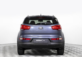 Подержанный автомобиль Kia Sportage 2014 года (6 фото)