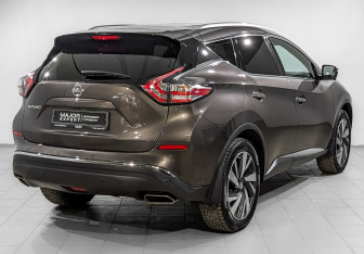 Подержанный автомобиль Nissan Murano Suv 2021 года (5 фото)