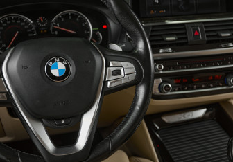 Подержанный автомобиль BMW X4 2019 года (14 фото)