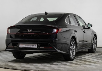 Подержанный автомобиль Hyundai Sonata 2020 года (5 фото)