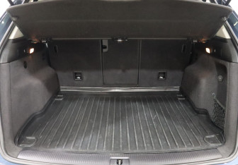 Подержанный автомобиль Audi Q5 2015 года (24 фото)