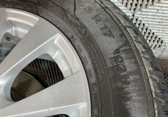 Подержанный автомобиль Toyota RAV4 2015 года (5 фото)