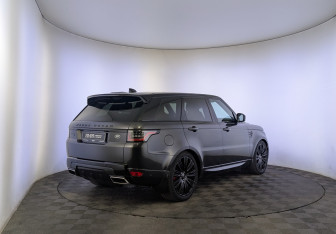 Подержанный автомобиль Land Rover Range Rover Sport 2022 года (5 фото)