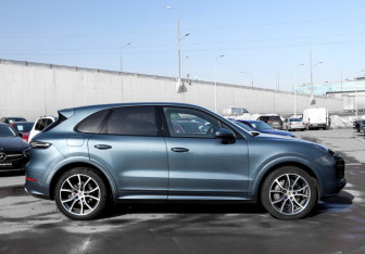 Подержанный автомобиль Porsche Cayenne 2019 года (4 фото)