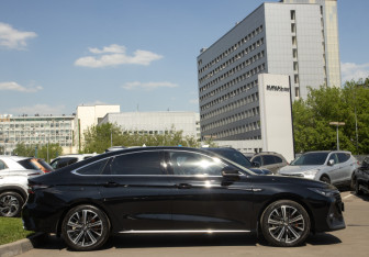 Подержанный автомобиль Chery Arrizo 8 2023 года (3 фото)
