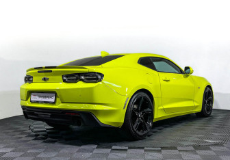 Подержанный автомобиль Chevrolet Camaro Coupe 2019 года (5 фото)