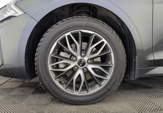 Подержанный автомобиль Kia K5 2021 года (12 фото)