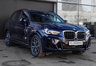 Подержанный автомобиль BMW X3 2022 года (3 фото)